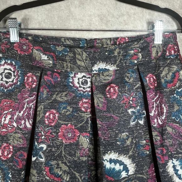 LOFT‎ Mini Skirt Womens 6 Gray Metallic Floral Print Pleated Lined Party Art - Picture 2 of 7